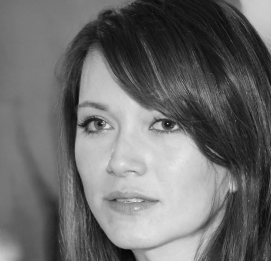 Елена Космадаки - эксперт по финансовому образованию